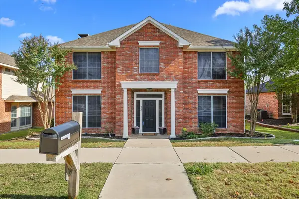 966 Camden Drive, Lewisville, TX 75067