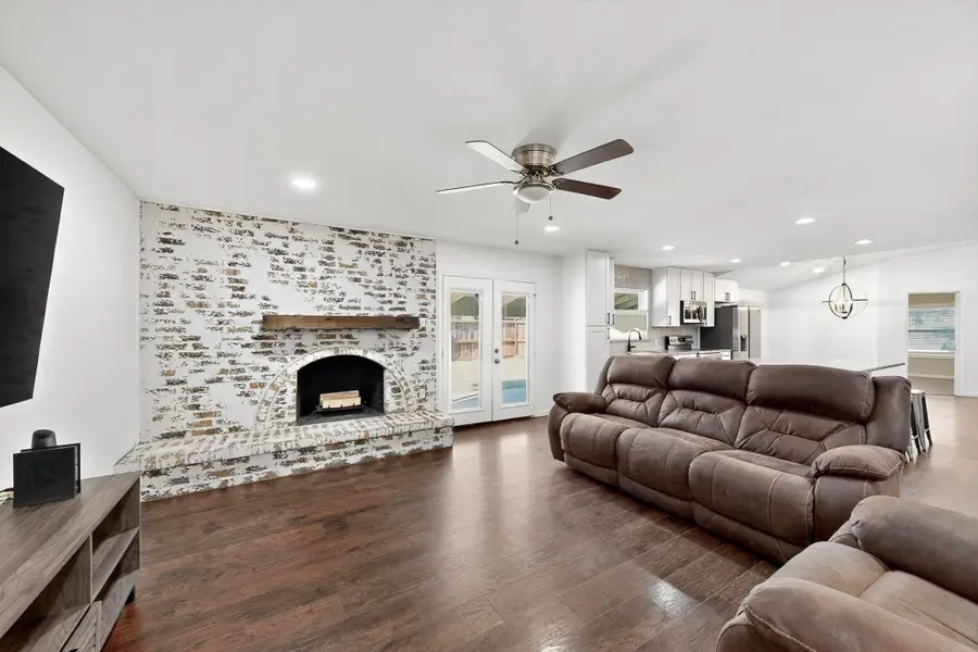 1398 Cherry Hill Lane, Lewisville, TX 75067 - Image #3