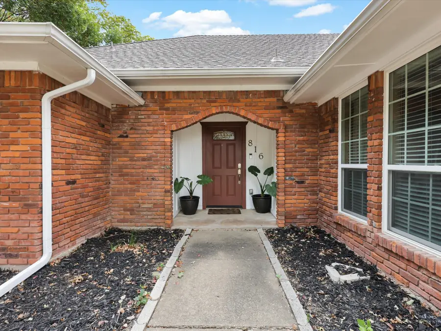 816 Autumn Lake Drive, Allen, TX 75002 - Image #3