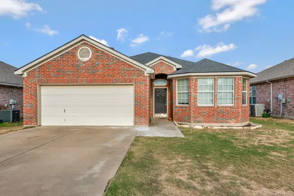 6521 Waterhill Lane, Fort Worth, TX 76179
