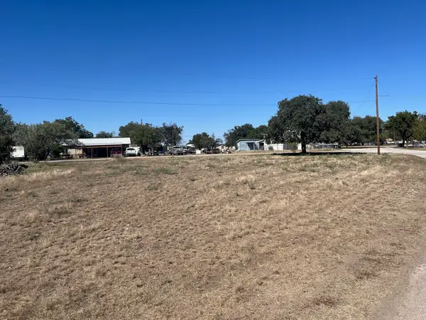 205 S Loop Drive, Brady, TX 76825