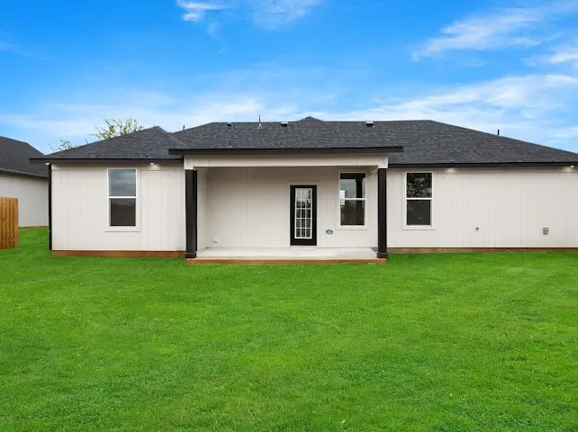 192 Cactus Canyon Drive, Bridgeport, TX 76426 - Image #2