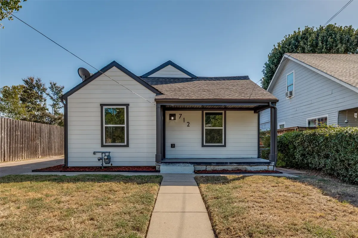 712 E 3rd Street, Irving, TX 75060 - #1