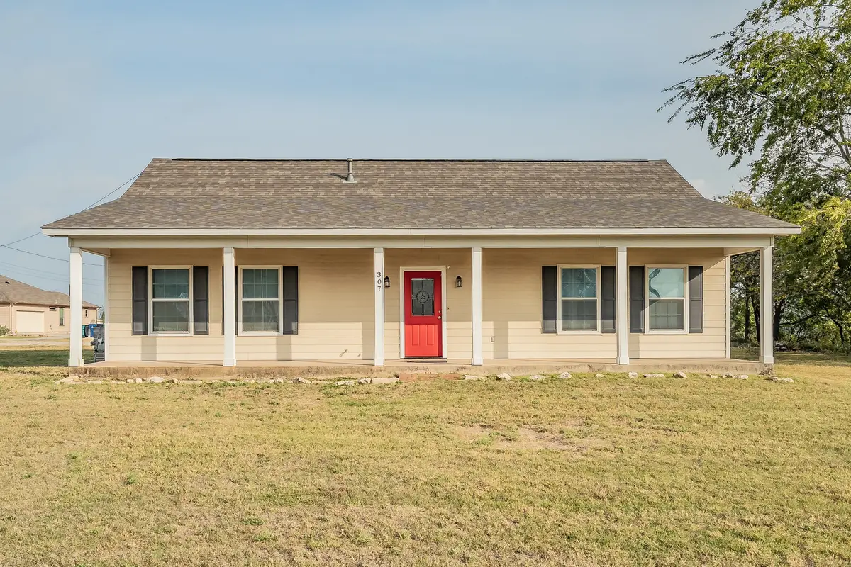 307 E Vernon Street, Decatur, TX 76234 - Image #1