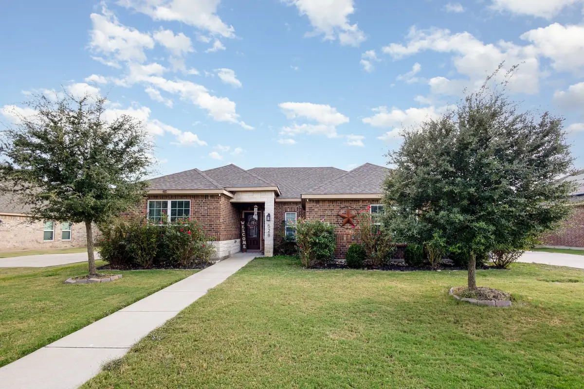 528 Meadow Springs Drive, Glenn Heights, TX 75154 - Image #1