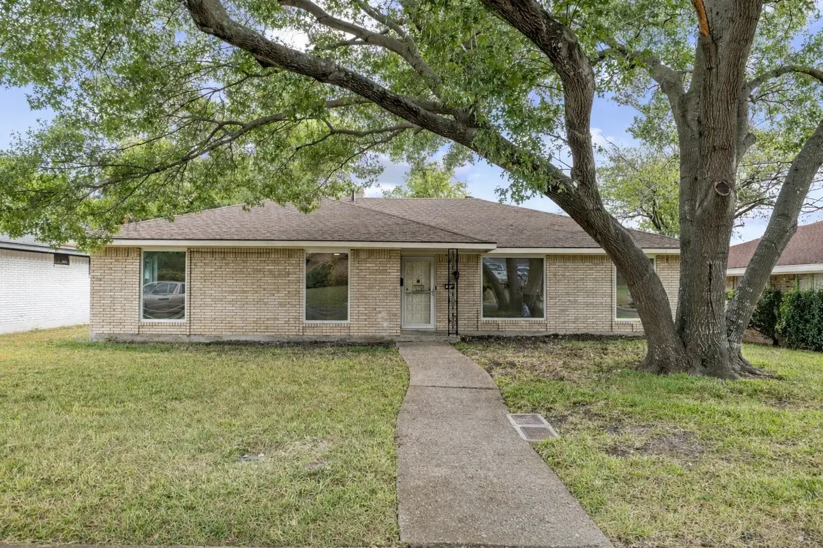 518 Flamingo Way, Duncanville, TX 75116 - Image #1