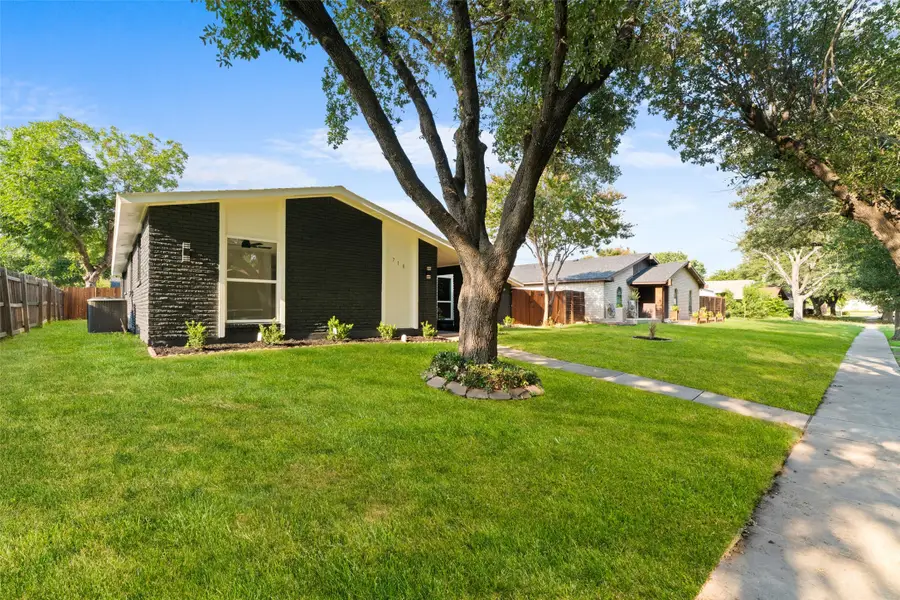 718 Oakland Street, Grand Prairie, TX 75052 - Image #3