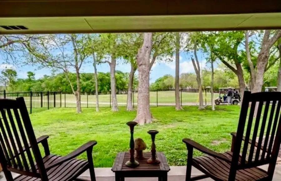 6110 Turnberry Drive, Garland, TX 75044 - Image #2