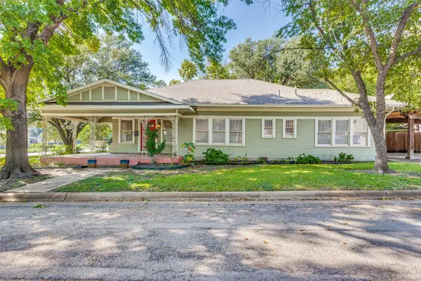 5100 Collinwood Avenue, Fort Worth, TX 76107