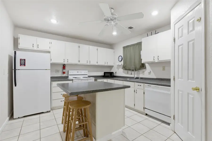 1170 Harmony Circle, Weatherford, TX 76087 - Image #3