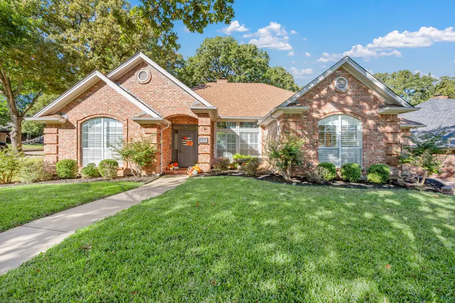 2824 Timber Hill Drive, Grapevine, TX 76051 - Image #2