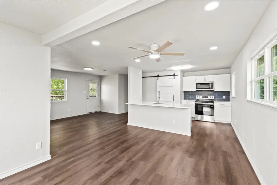 242 Autumn Wood Trail, Gun Barrel City, TX 75156 - Image #2