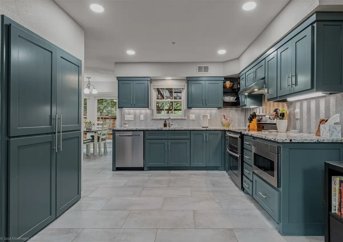 700 Silverstone Lane, Irving, TX 75063 - Image #1