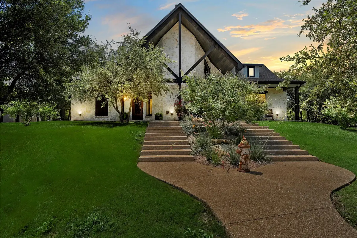 8029 North River Crossing, China Spring, TX 76633 - Image #1