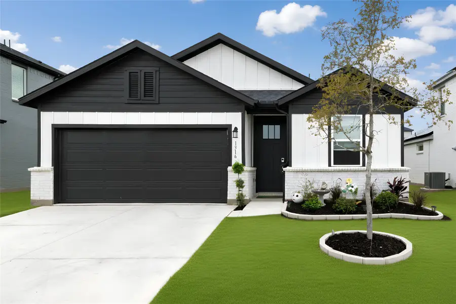 1316 Sheltola Way, Fort Worth, TX 76052 - Image #2