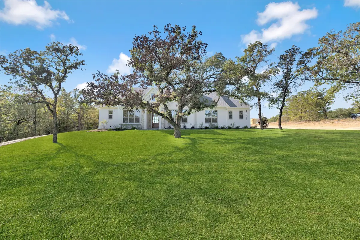 1061 Arbor Vista Drive, Azle, TX 76020 - Image #1