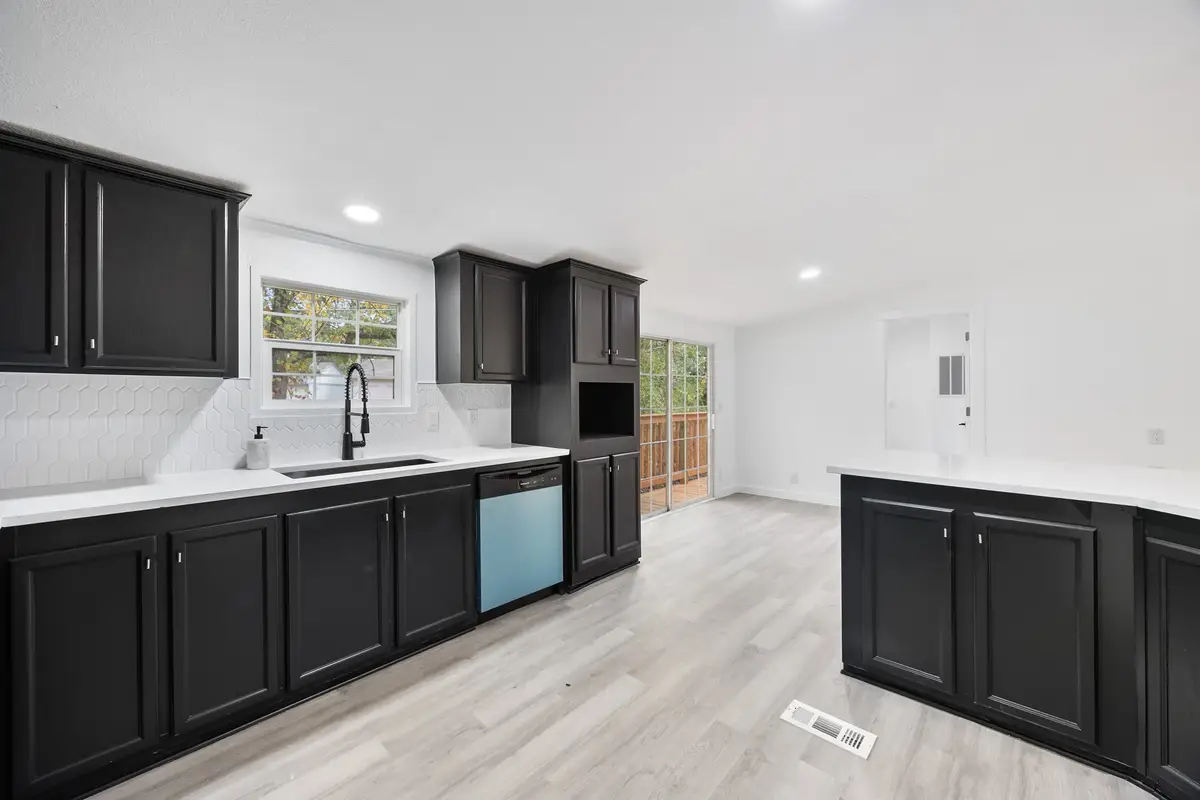 107 Karen Lane, Gun Barrel City, TX 75156 - Image #1