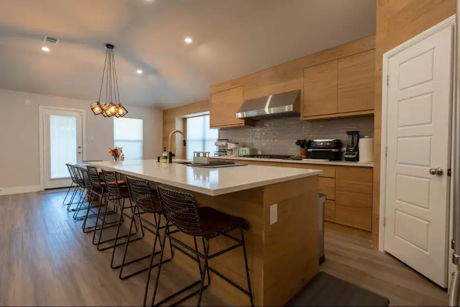 9057 Flying Eagle Lane, Fort Worth, TX 76131 - Image #3