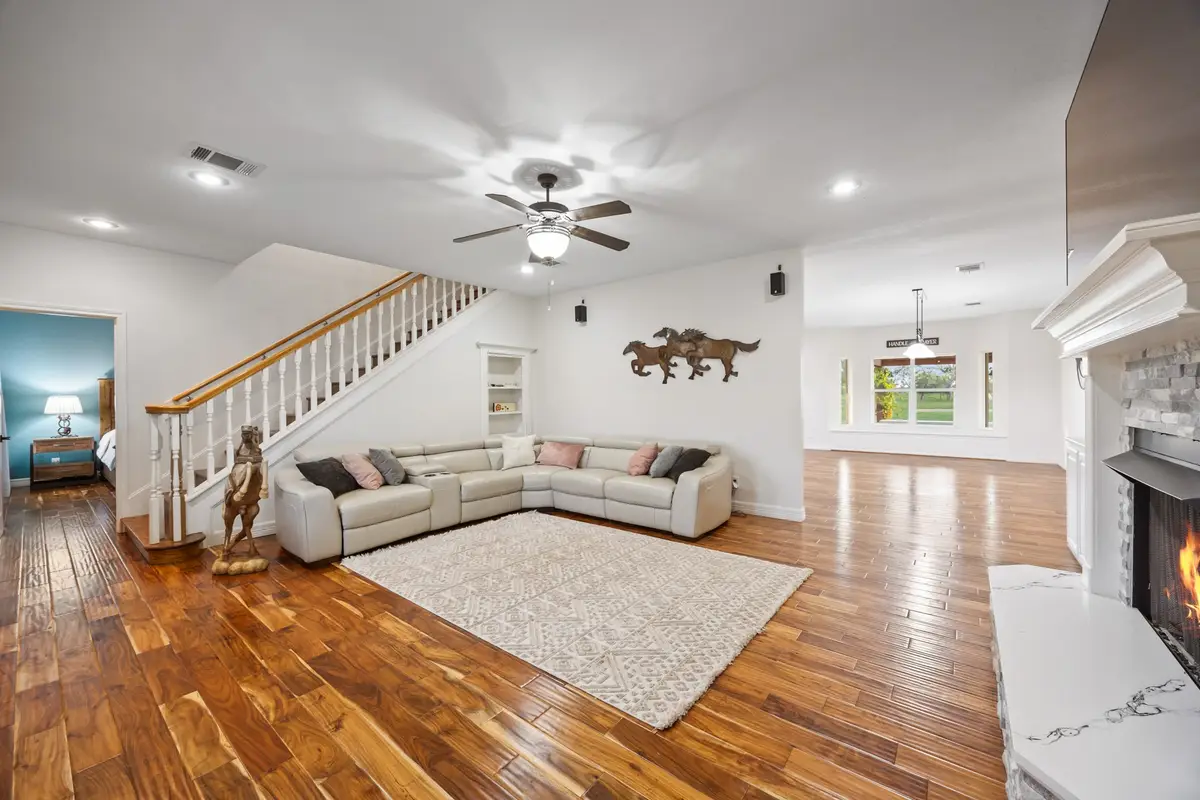 6880 County Road 4042, Kemp, TX 75143 - Image #1