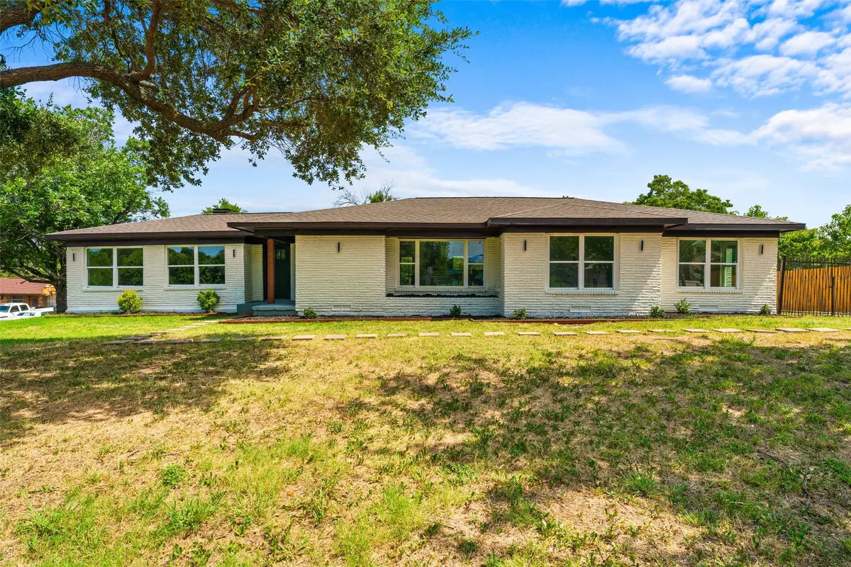 720 Burleson Street, Grand Prairie, TX 75050 - Image #1