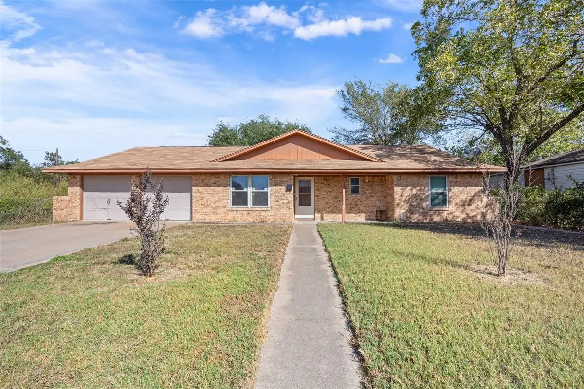 525 San Antonio Street, Marlin, TX 76661 - Image #1