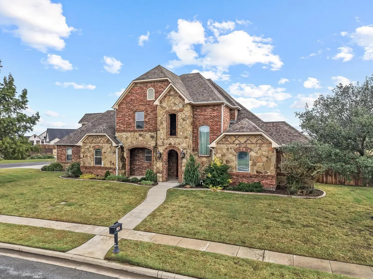 1131 Fountain Creek Boulevard, Pottsboro, TX 75076 - Image #1