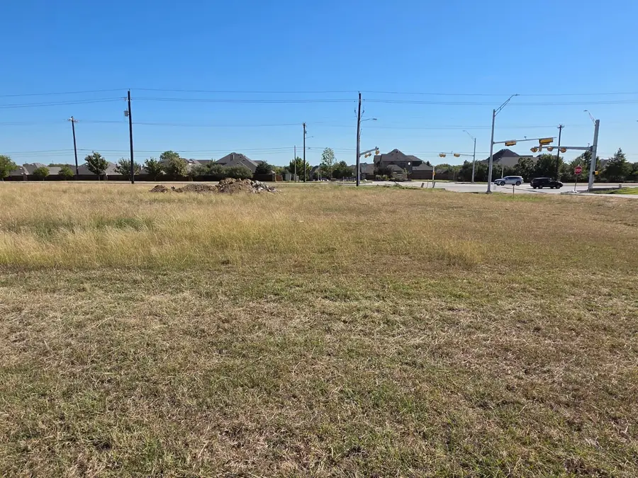 200 Martingale Drive, Oak Point, TX 75068 - Image #2