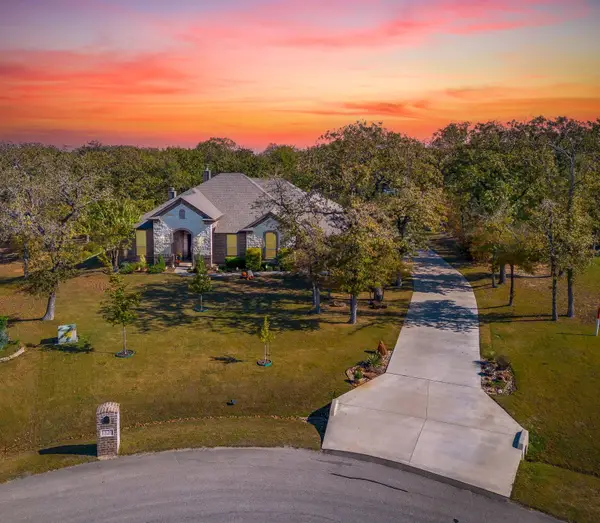 1320 Craft Farms Circle, Azle, TX 76020