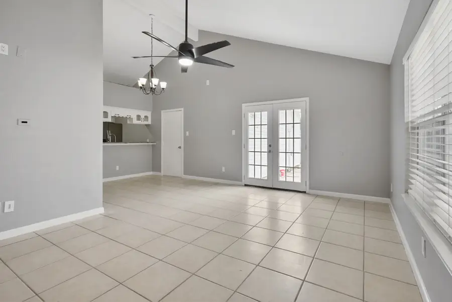 10255 Carolina Oaks Drive, Dallas, TX 75227 - Image #3