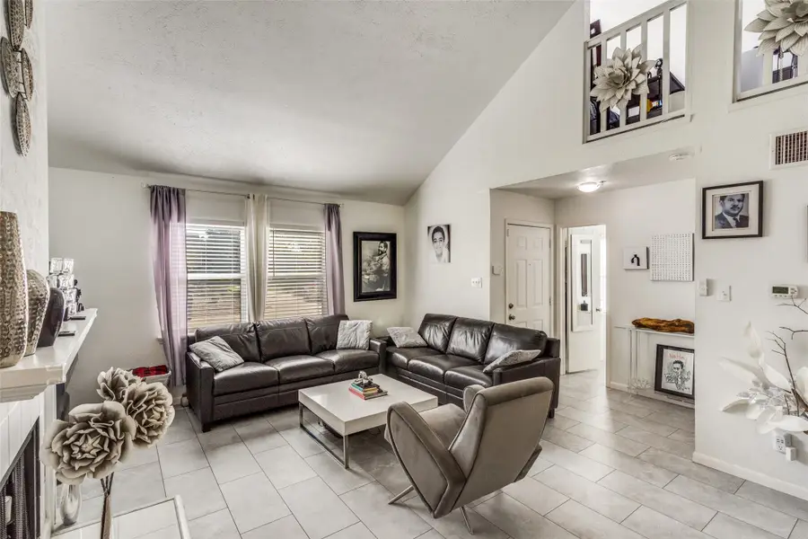 2825 Persimmons Court, Plano, TX 75074 - Image #3