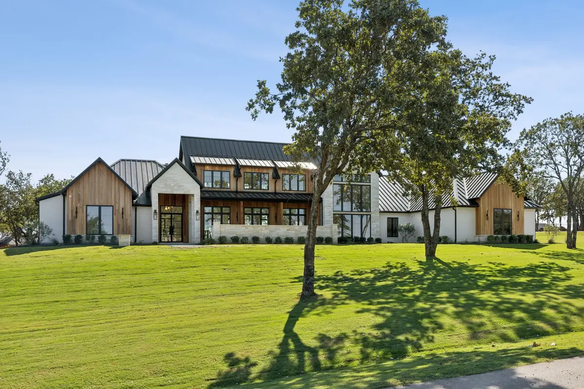 200 Dan Russell Bend, Weatherford, TX 76087 - Image #1