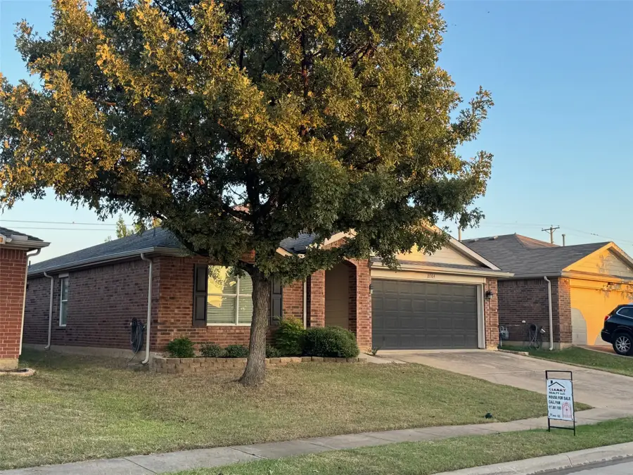 8304 Storm Chaser Drive, Fort Worth, TX 76131 - Image #3