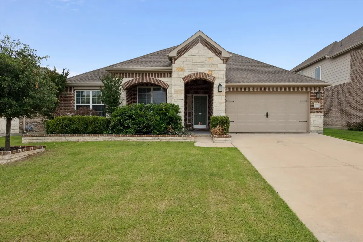 933 Basket Willow Terrace, Fort Worth, TX 76052 - Image #1