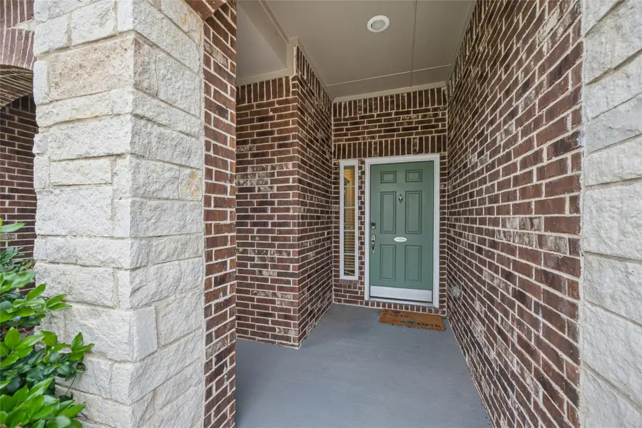 933 Basket Willow Terrace, Fort Worth, TX 76052 - Image #3