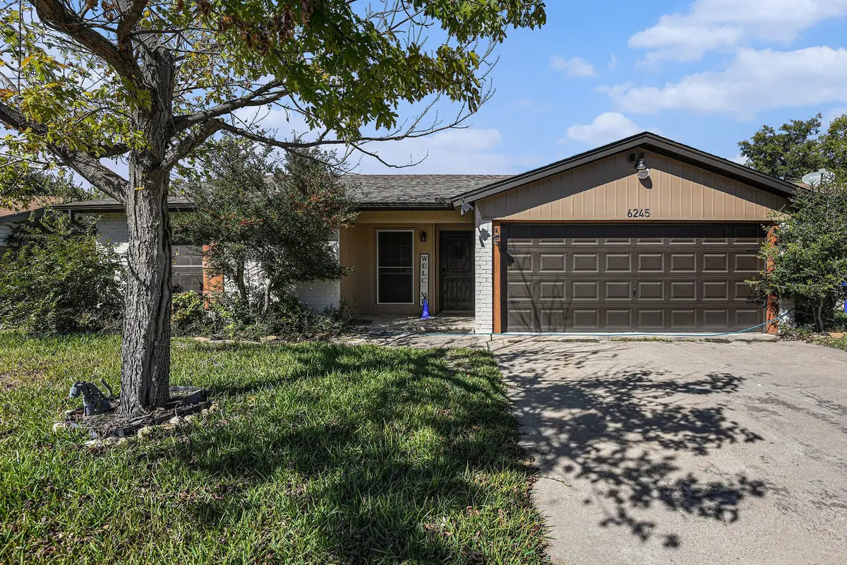 6245 Stardust Drive S, Watauga, TX 76148 - Image #1