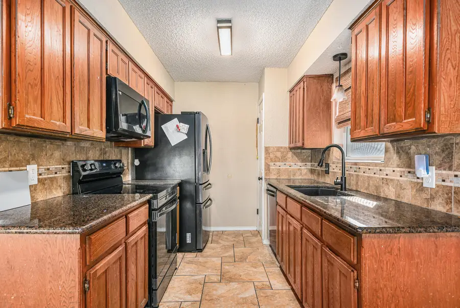 6245 Stardust Drive S, Watauga, TX 76148 - Image #2