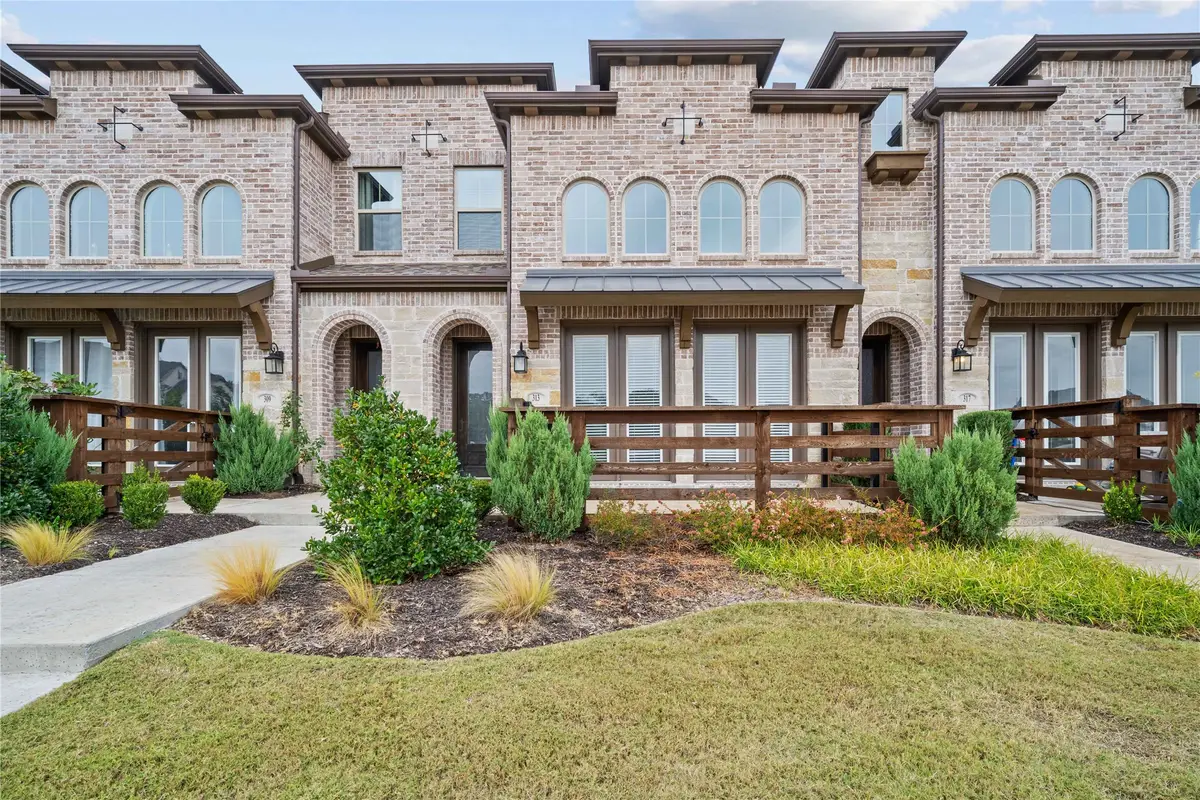 313 Sugarmaple Lane, McKinney, TX 75071 - Image #1
