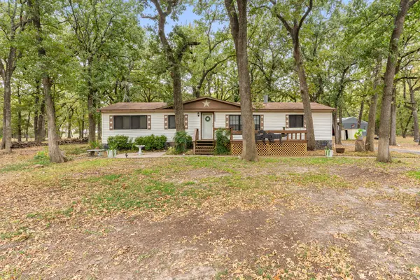 20011 Bernie Drive, Kemp, TX 75143