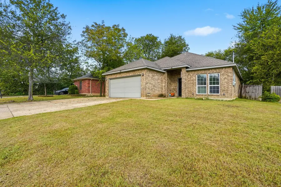 2611 Kilburn Avenue, Dallas, TX 75216 - Image #2