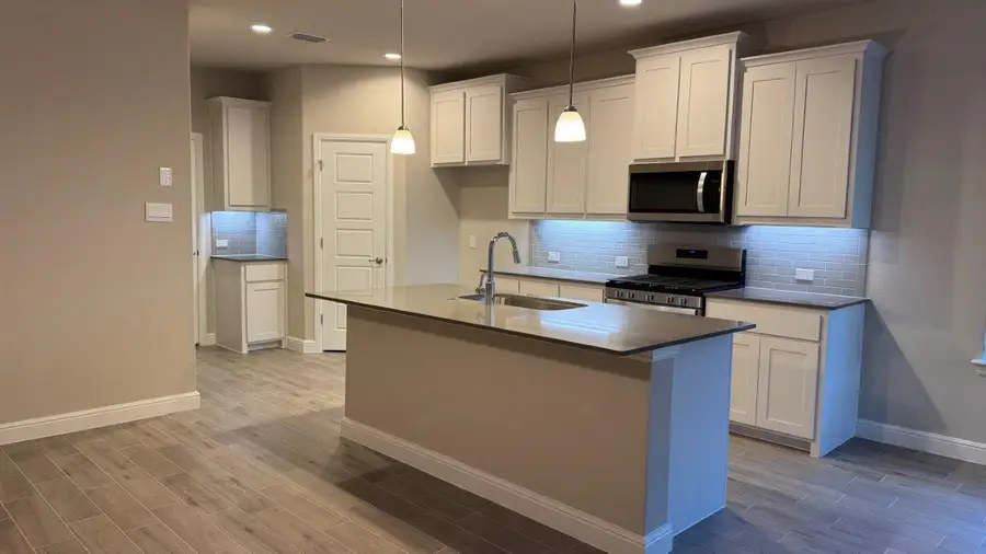 15028 Green Bluff Drive, Fort Worth, TX 76008 - Image #2