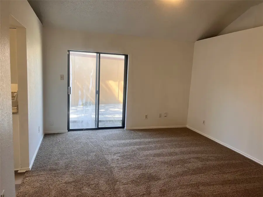 10515 Shayna Court, Dallas, TX 75217 - Image #3