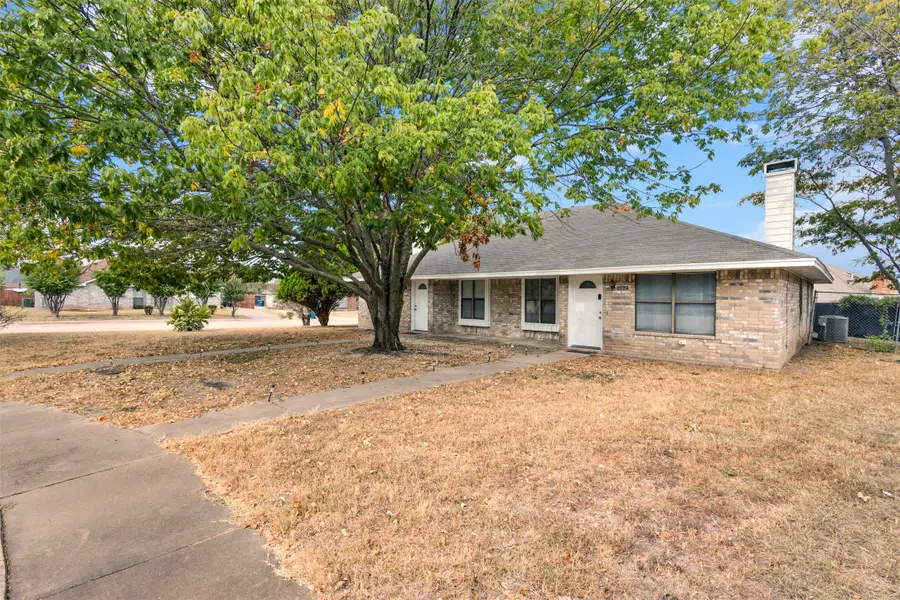 1202 Heron Court, Desoto, TX 75115 - Image #3