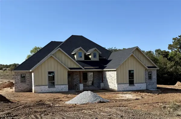 9025 Valley Oak Court, Springtown, TX 76082