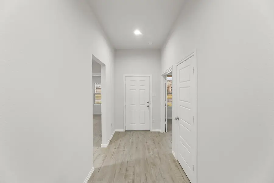 2609 Streamside Drive, Burleson, TX 76028 - Image #3