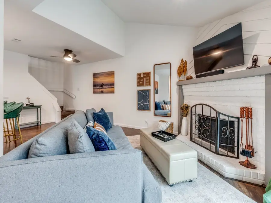 5200 Martel Avenue #6Q, Dallas, TX 75206 - Image #2