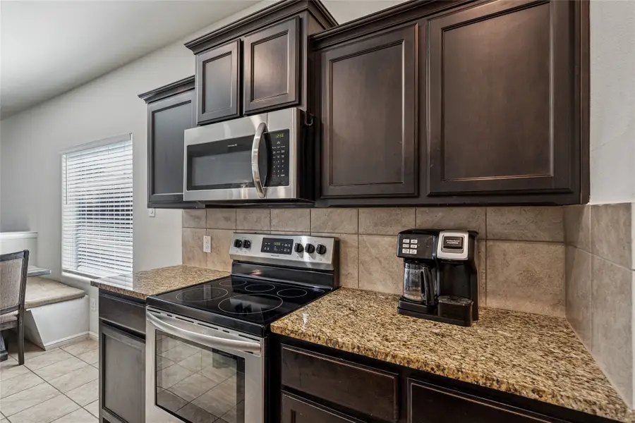 705 Buzzard Lake Trail, Fort Worth, TX 76120 - Image #3