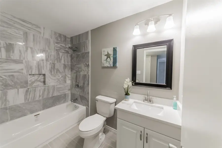 7325 Catbrier Court, Fort Worth, TX 76137 - Image #3