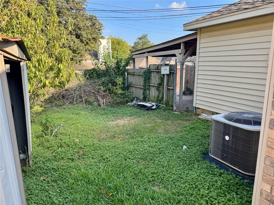 252 Lydia Circle, Irving, TX 75060 - Image #3