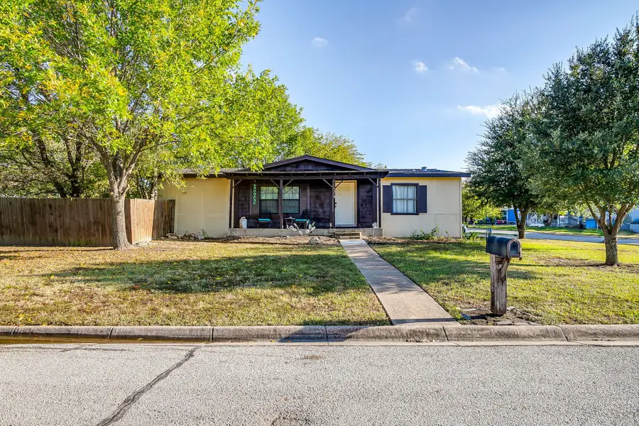 1316 Wood Drive, Mansfield, TX 76063 - Image #2