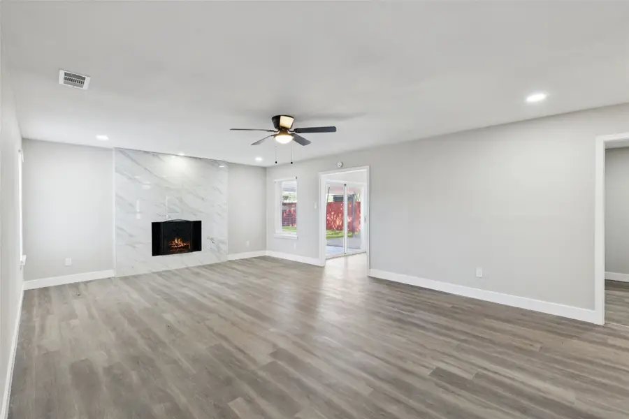 803 Glenda Drive, Bedford, TX 76022 - Image #3